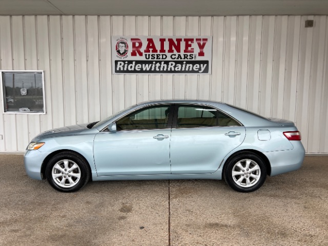 2008 Toyota Camry LE's photo