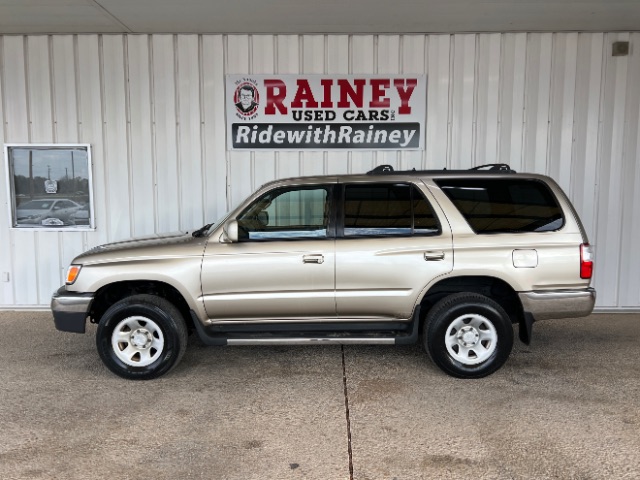 2001 Toyota 4Runner SR5's photo