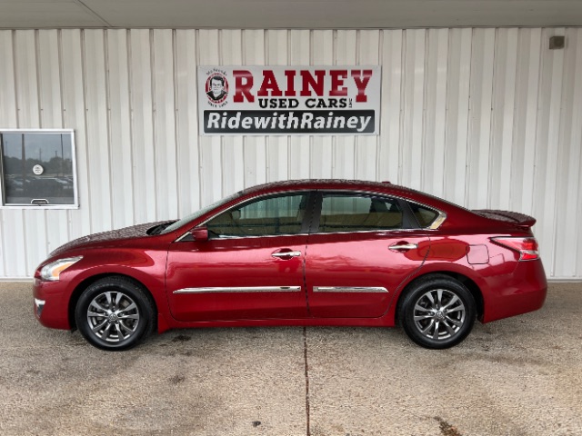 2015 Nissan Altima S's photo