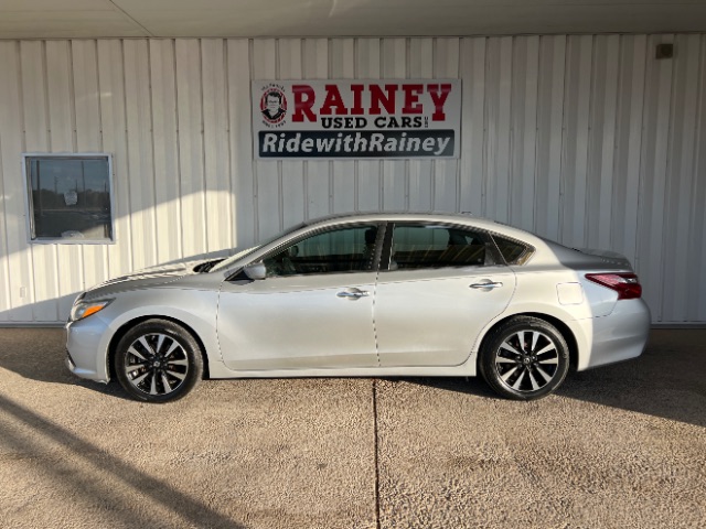 2018 Nissan Altima SV's photo