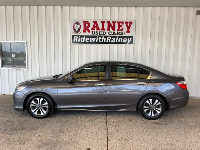 2013 Honda Accord LX's photo