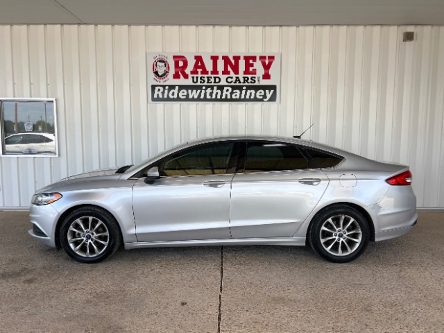 2017 Ford Fusion SE FWD's photo
