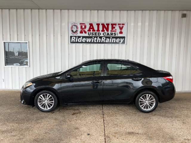 2014 Toyota Corolla LE Premium's photo