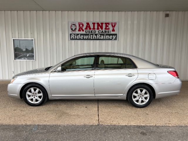 2006 Toyota Avalon Limited's photo