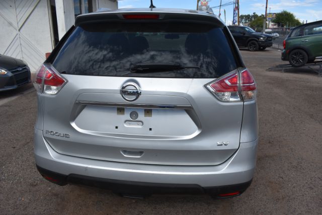Additional photo of vehicle.
