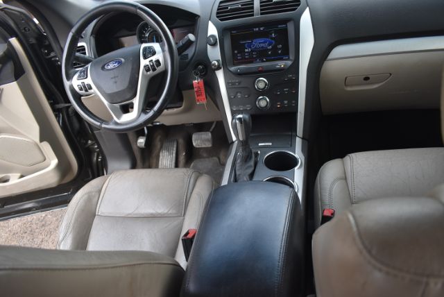 2013 Ford Explorer XLT - Photo 14