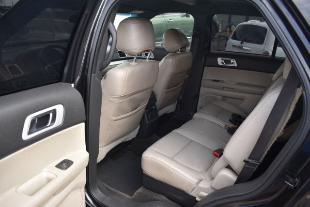 2013 Ford Explorer XLT - Photo 11