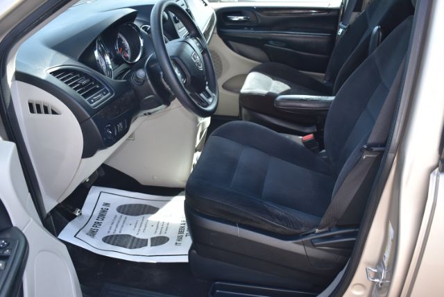 2015 Dodge Grand Caravan SE - Photo 11
