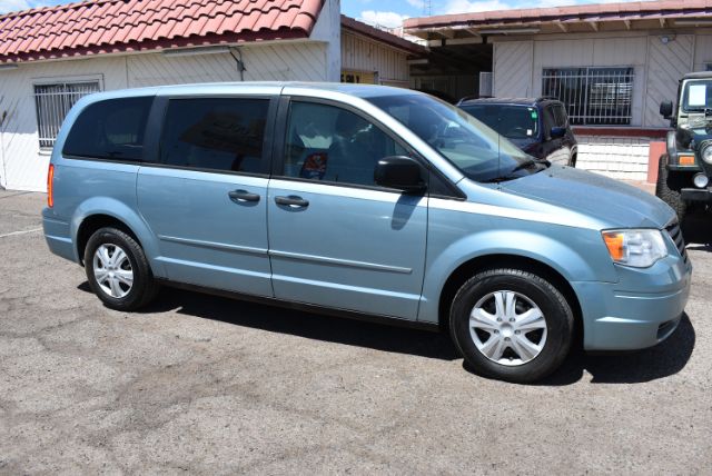 2008 Chrysler Town & Country LX