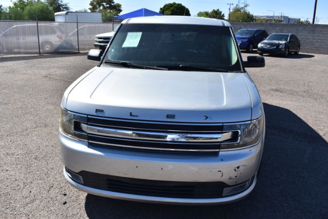 Additional photo of vehicle.