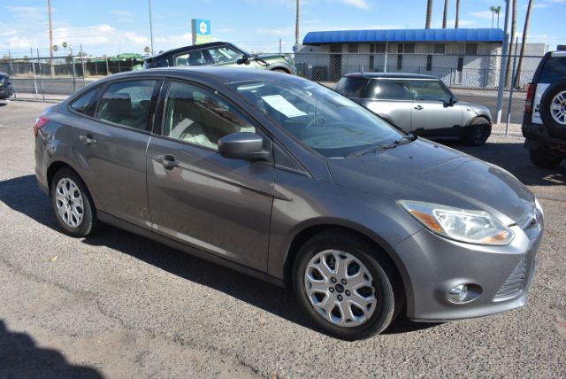 Main photo of 2012 FORD FOCUS