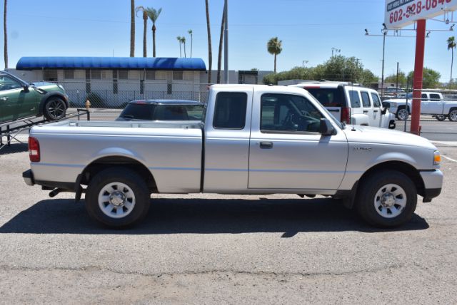 Additional photo of vehicle.