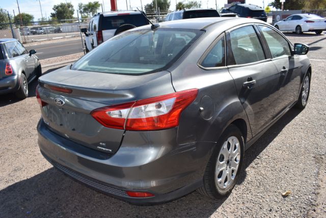 Additional photo of vehicle.