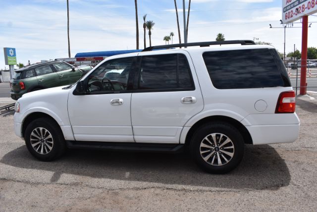 Additional photo of vehicle.