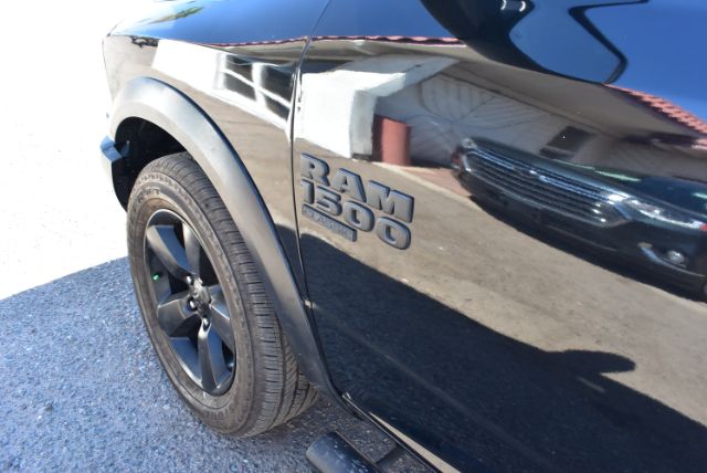 Additional photo of vehicle.