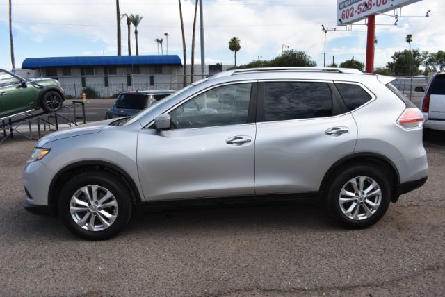Additional photo of vehicle.