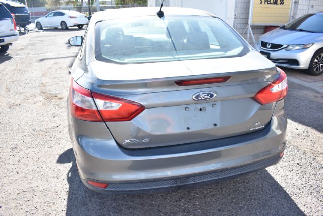 Additional photo of vehicle.
