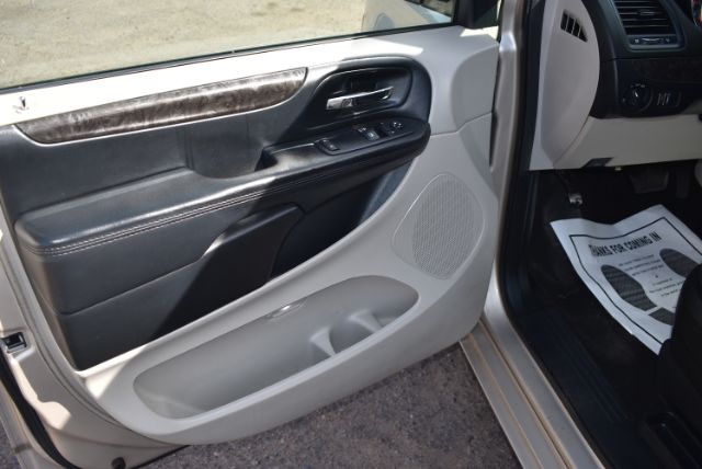 2015 Dodge Grand Caravan SE - Photo 9