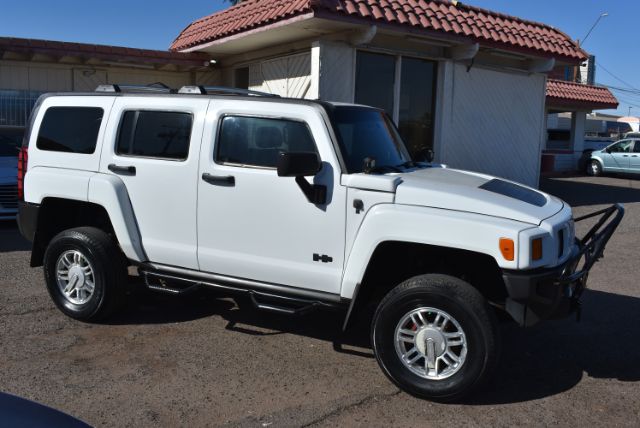 2006 Hummer H3 SUV's photo