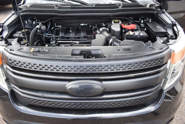 2013 Ford Explorer XLT - Photo 18