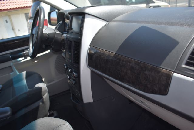 2010 Dodge Grand Caravan Crew - Photo 21