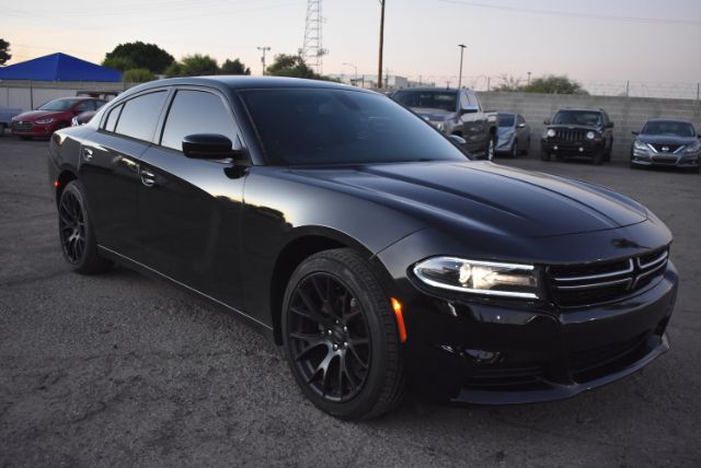 2015 Dodge Charger SE's photo
