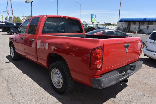 Additional photo of vehicle.