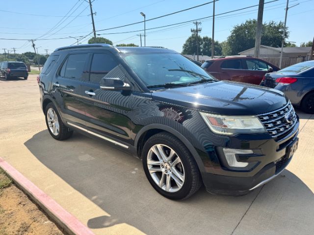 2017 Ford Explorer Limited's photo