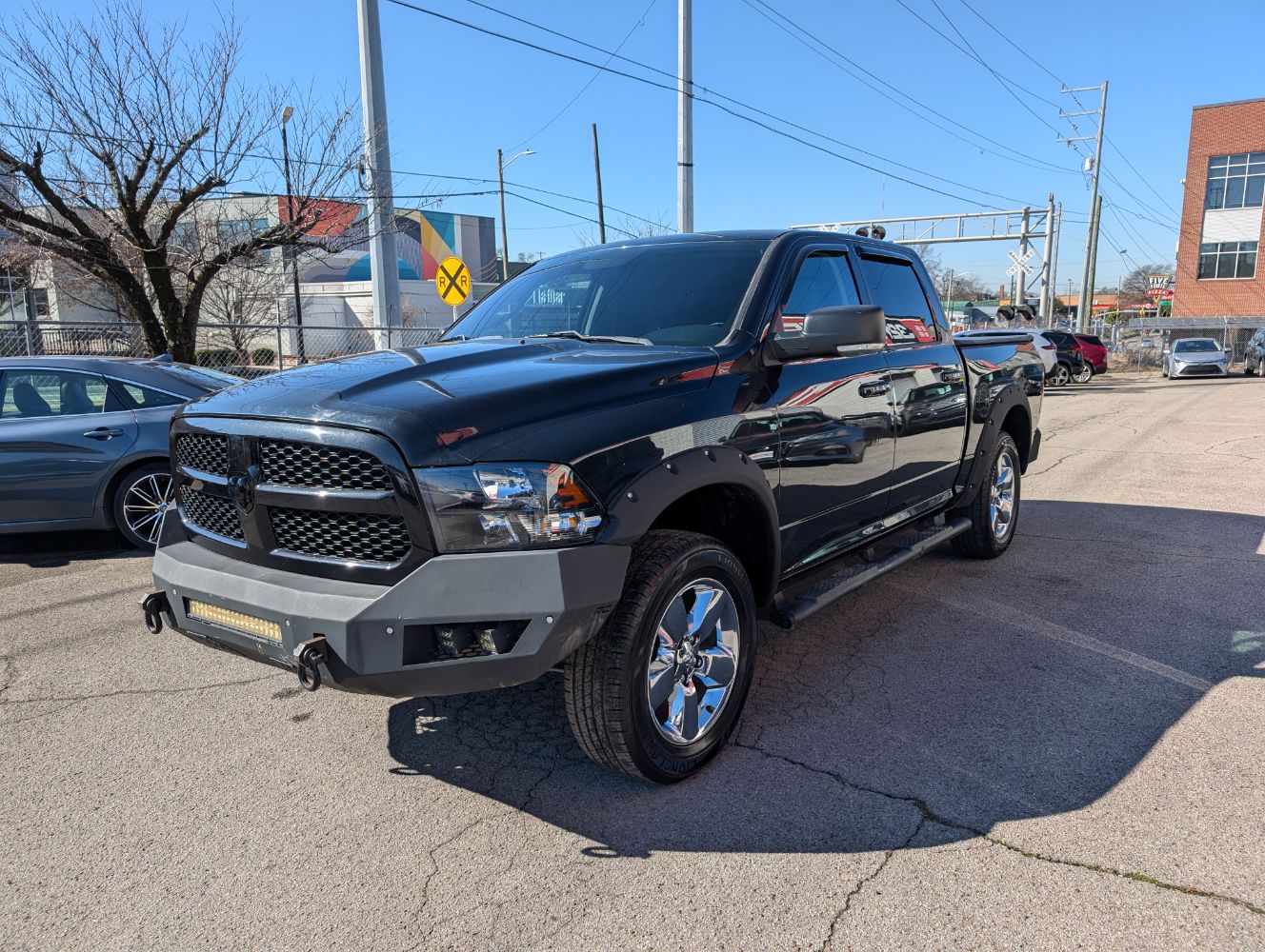 2019 RAM 1500 Classic Big Horn 4x4 Crew Cab 5'7's photo