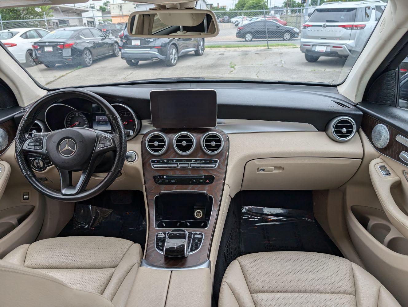 2019 Mercedes Benz GLC 300 4MATIC photo 12