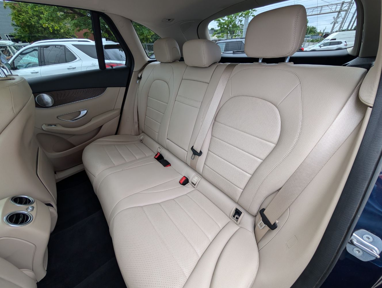 2019 Mercedes Benz GLC 300 4MATIC photo 16