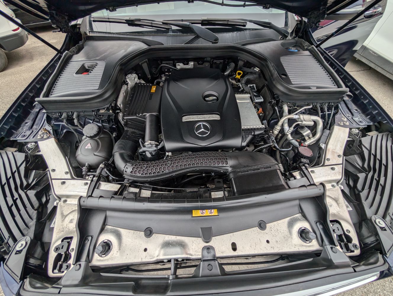 2019 Mercedes Benz GLC 300 4MATIC photo 9