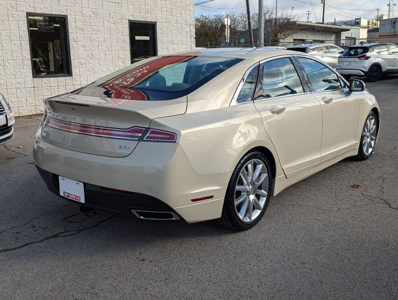 2016 Lincoln MKZ Hybrid photo 6