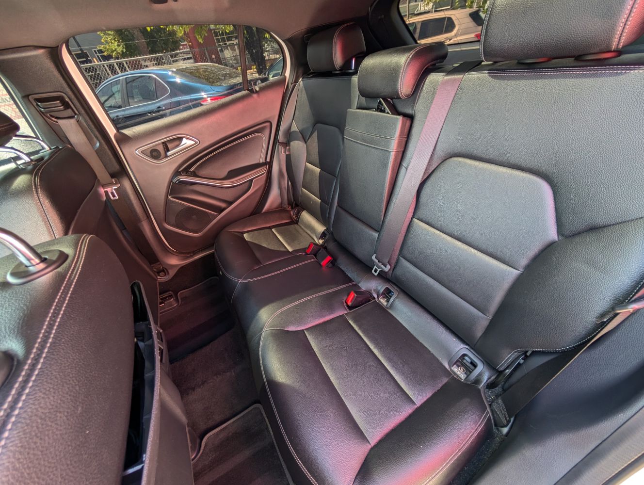 2020 Mercedes Benz GLA 250 4MATIC photo 16