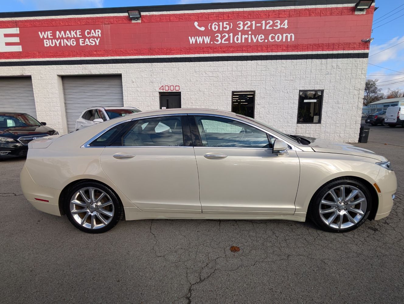 2016 Lincoln MKZ Hybrid photo 5