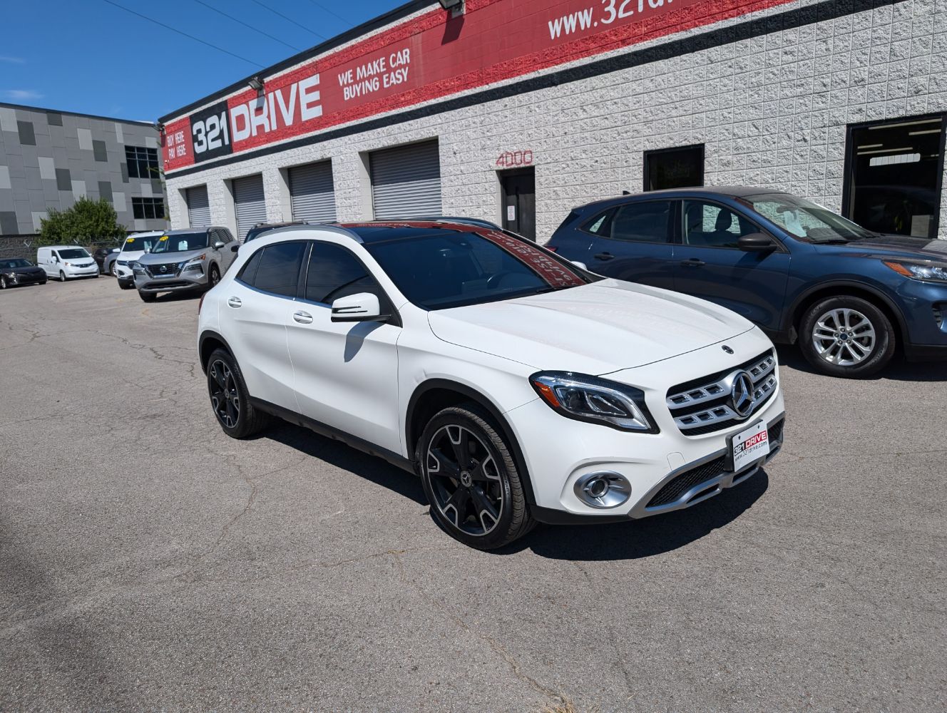 2020 Mercedes Benz GLA 250 4MATIC photo 2