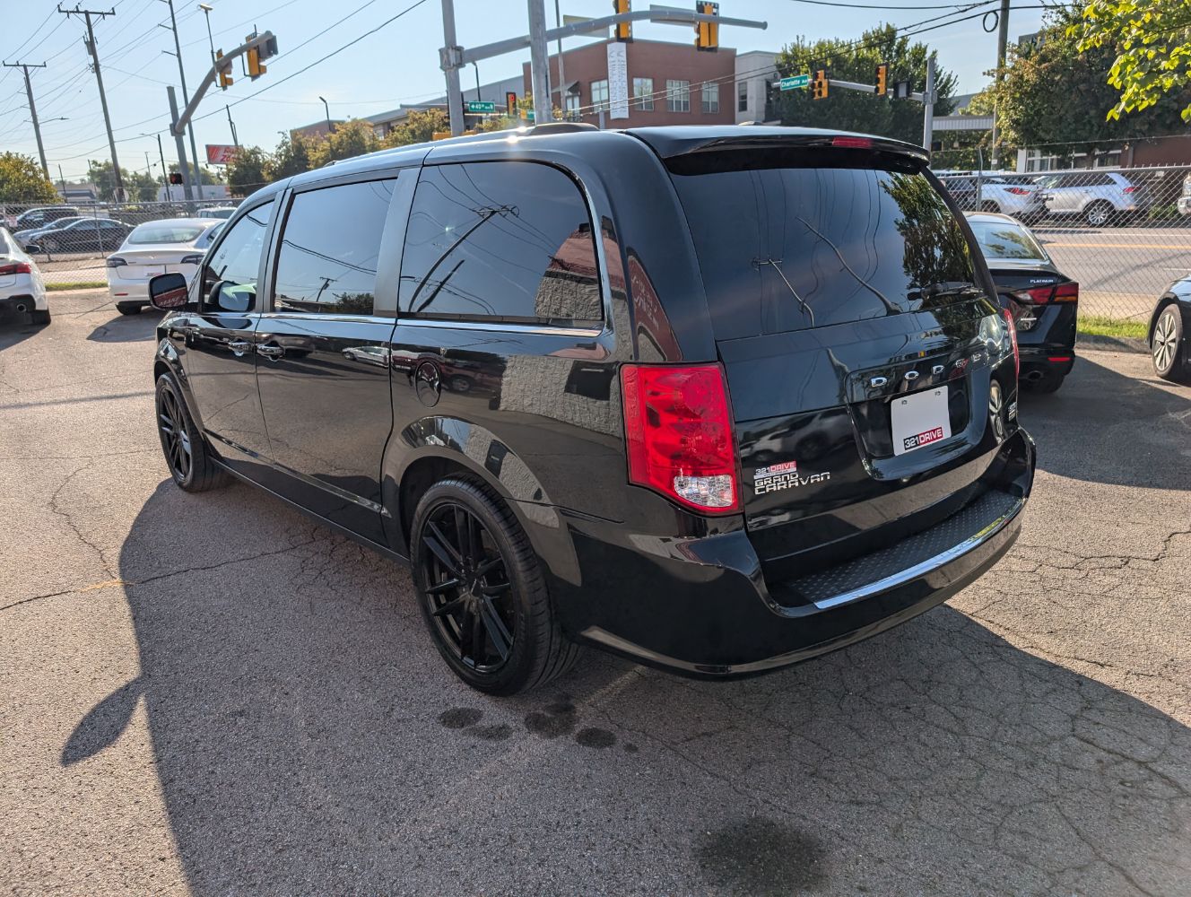 2019 Dodge Grand Caravan SXT photo 7