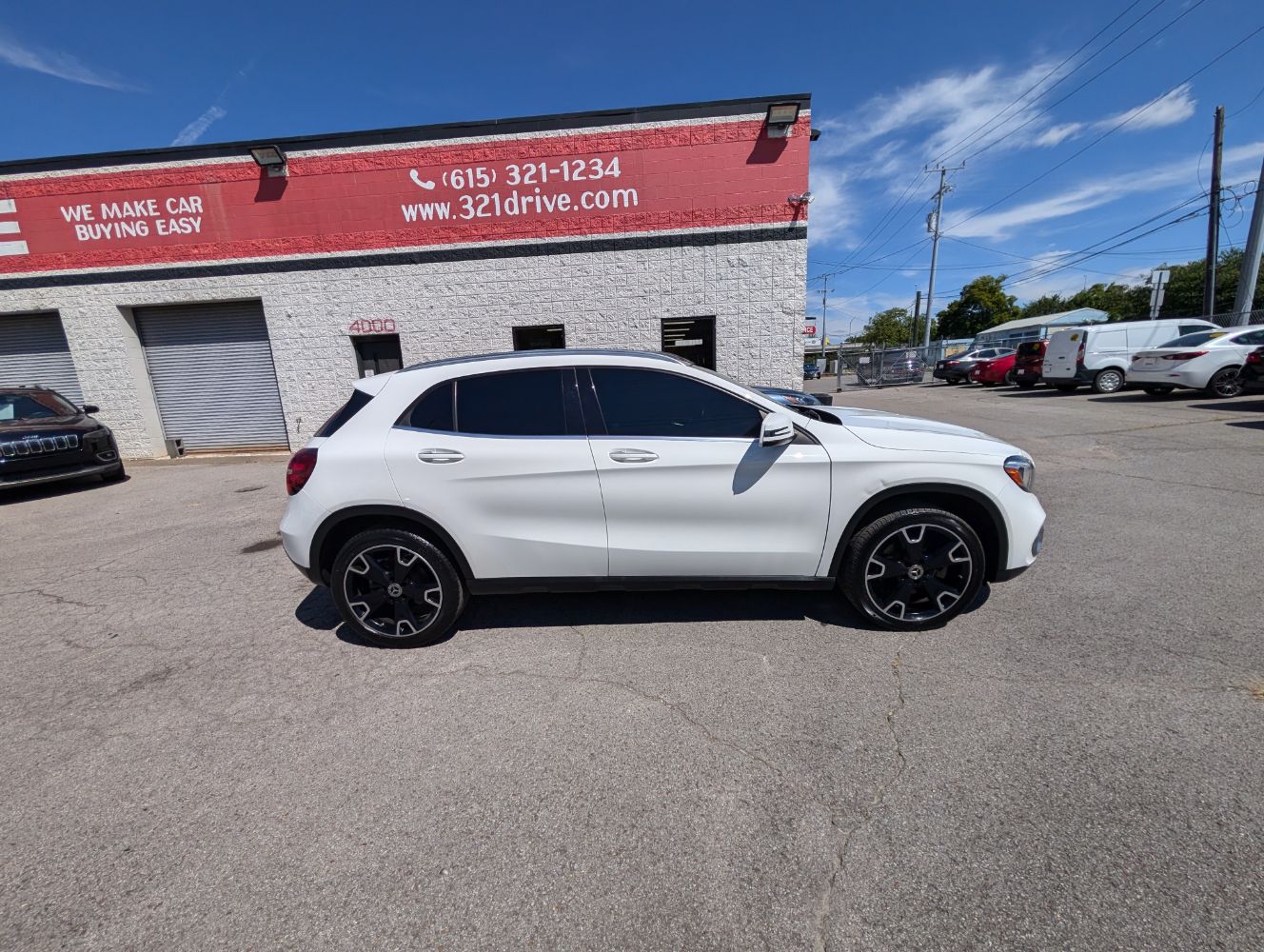 2020 Mercedes Benz GLA 250 4MATIC photo 3