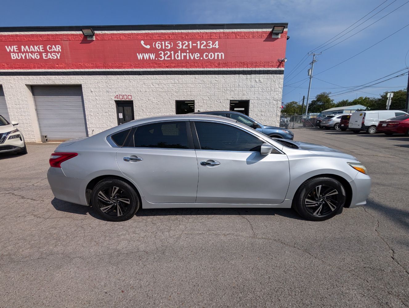 2017 Nissan Altima 2.5 S photo 4