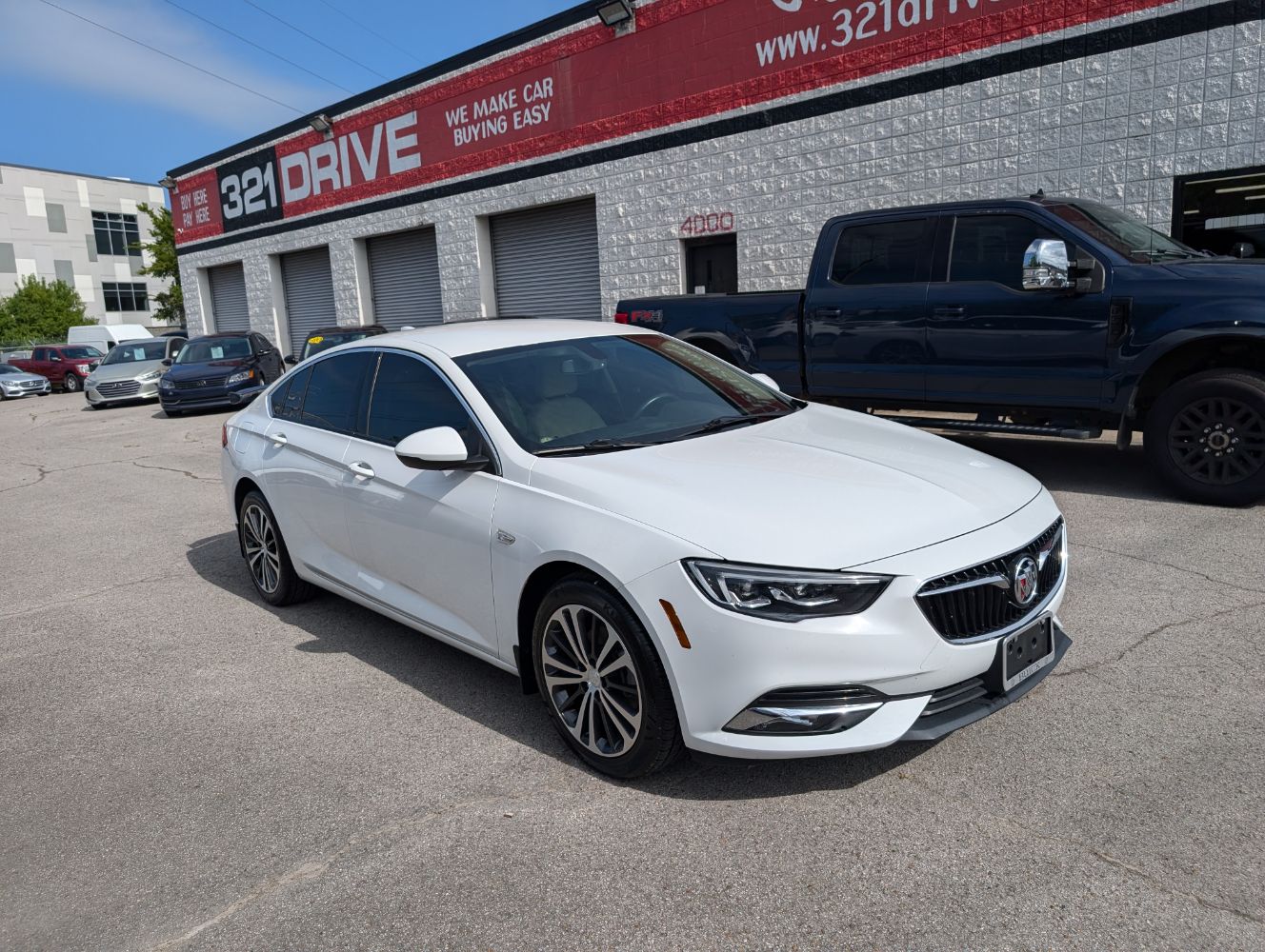 2019 Buick Regal Sportback Essence