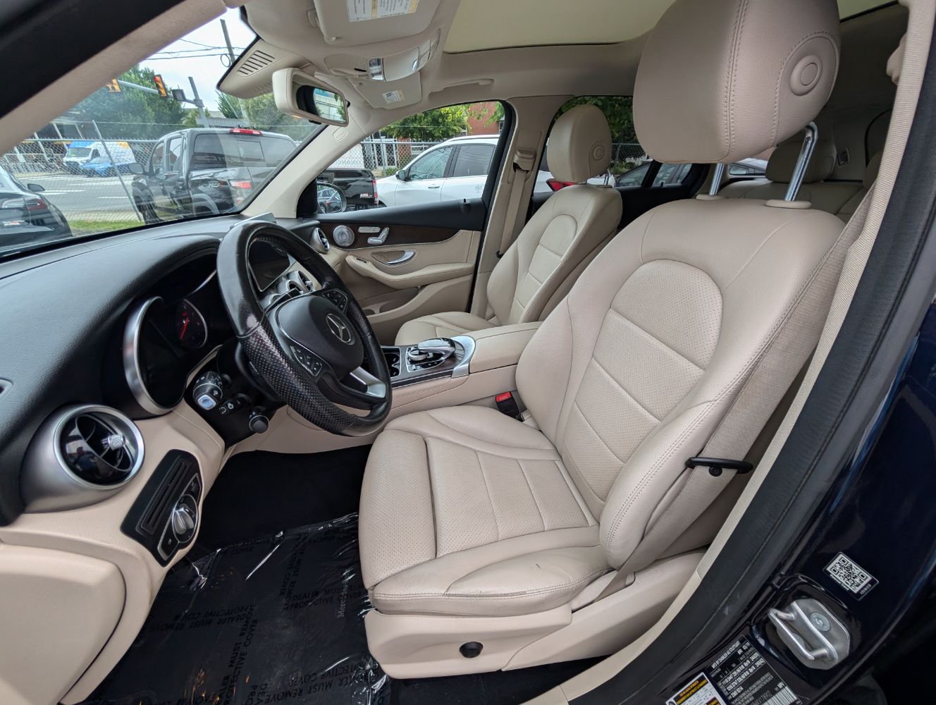 2019 Mercedes Benz GLC 300 4MATIC photo 13