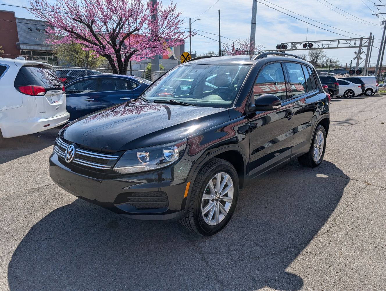 2017 Volkswagen Tiguan 2.0T S 4Motion's photo