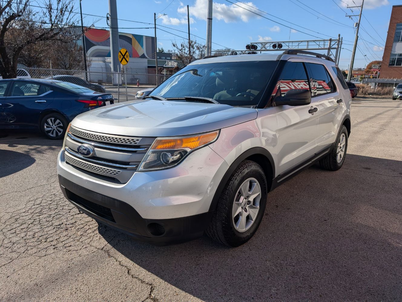 Ford Explorer's photo