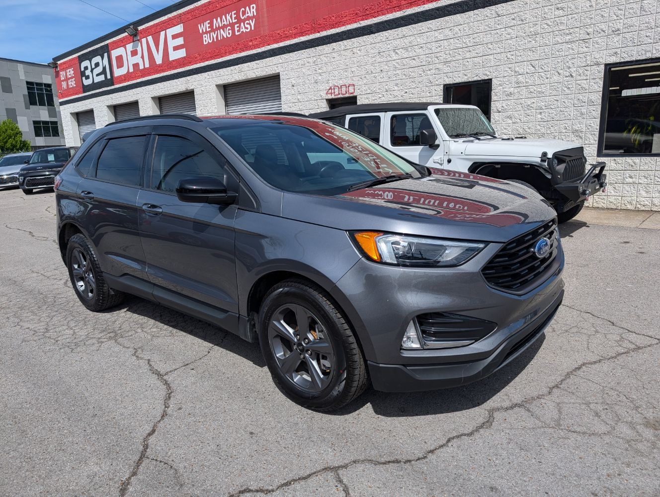2024 Ford Edge SEL AWD's photo