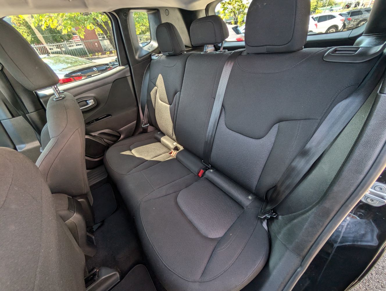 2020 Jeep Renegade Sport photo 17