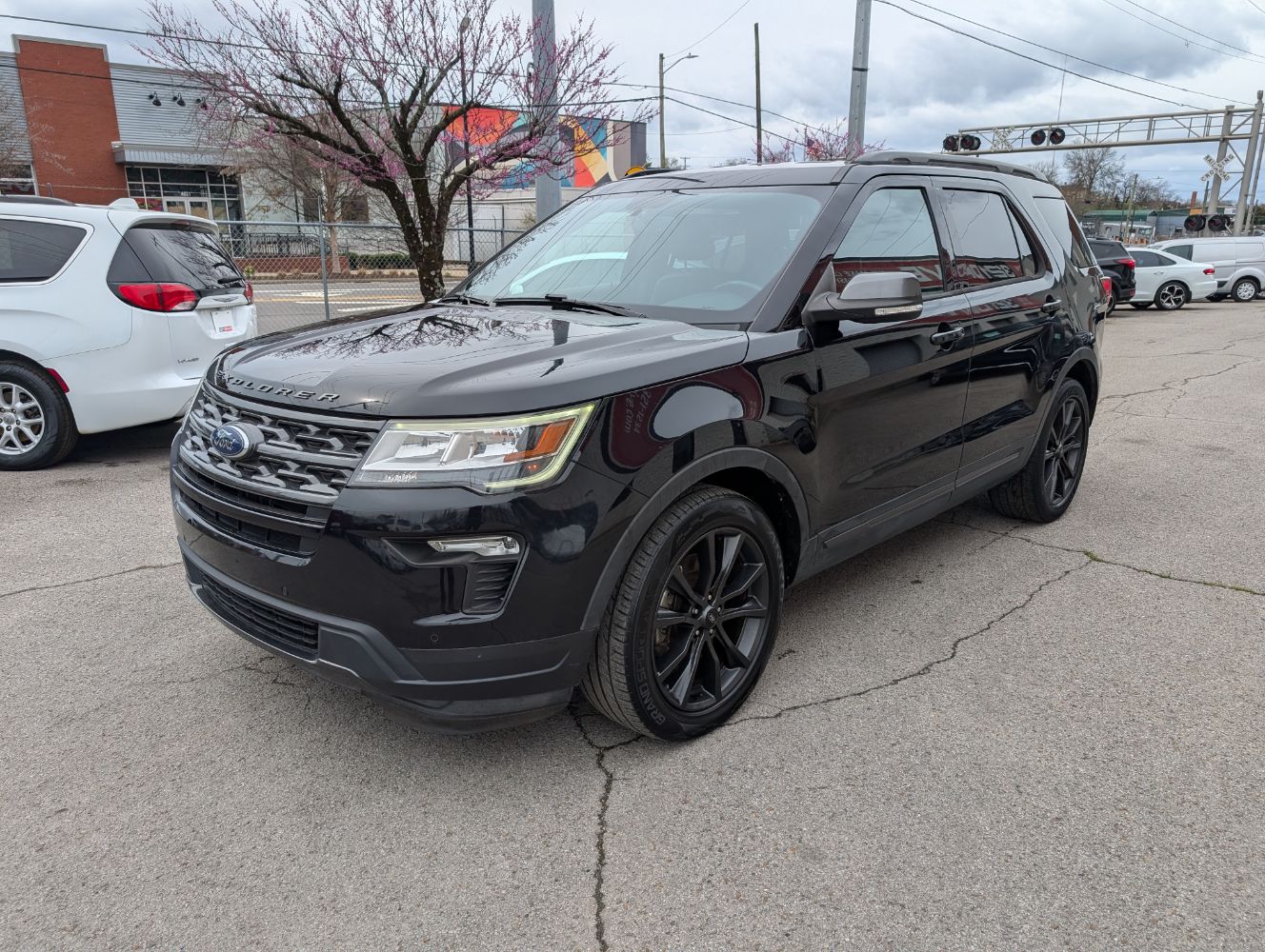 2019 Ford Explorer XLT FWD's photo