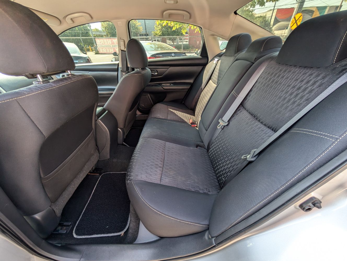 2017 Nissan Altima 2.5 S photo 16