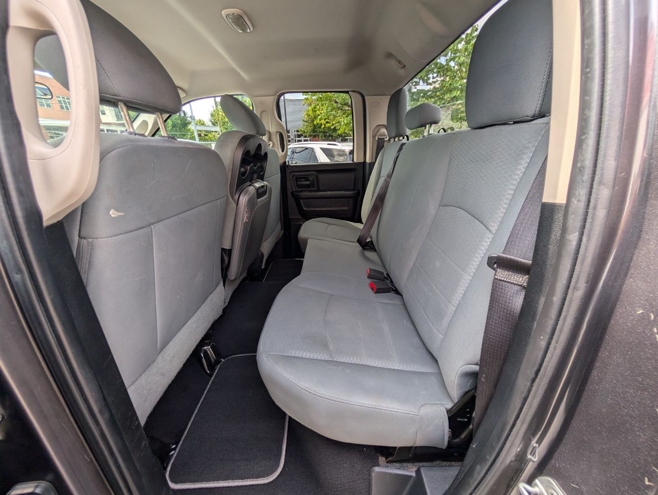 2015 Ram 1500 Tradesman photo 17