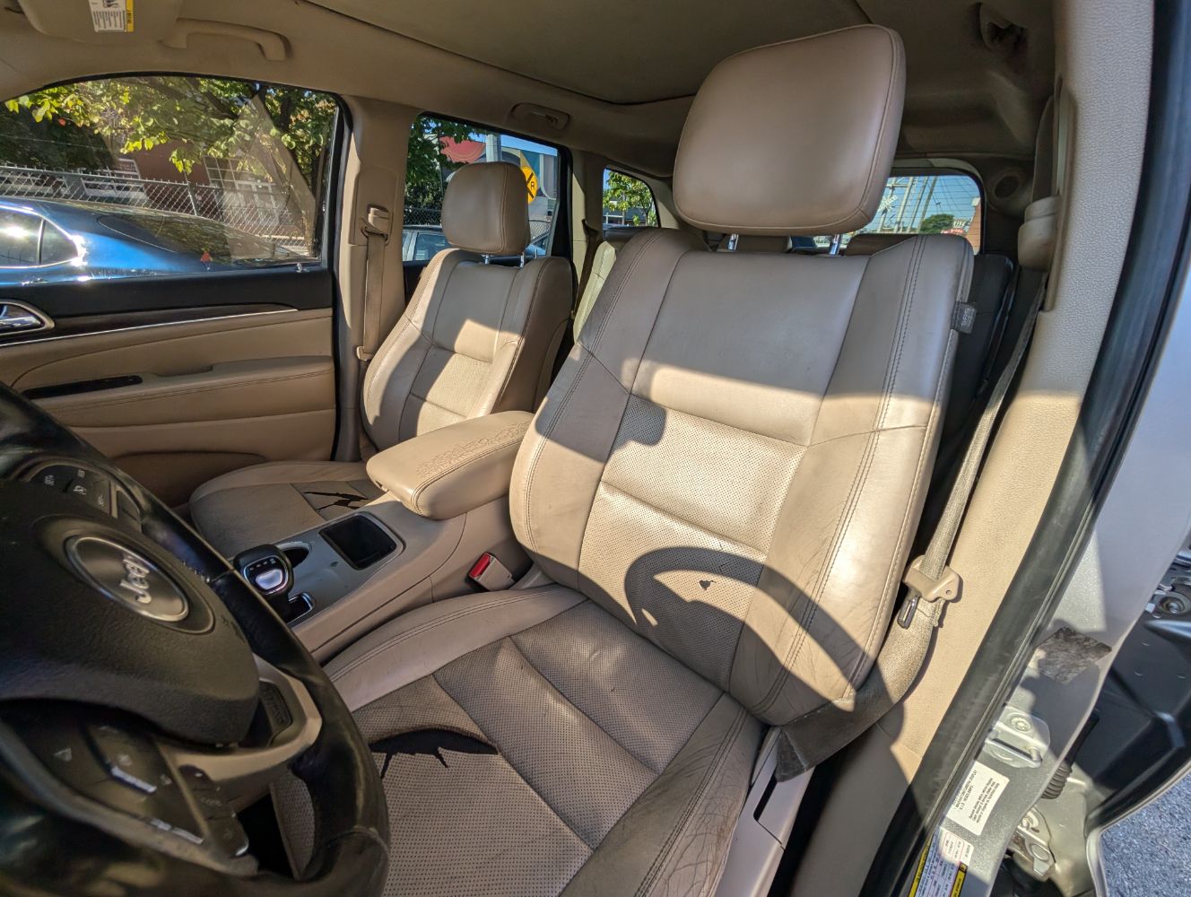 2014 Jeep Grand Cherokee Limited photo 15