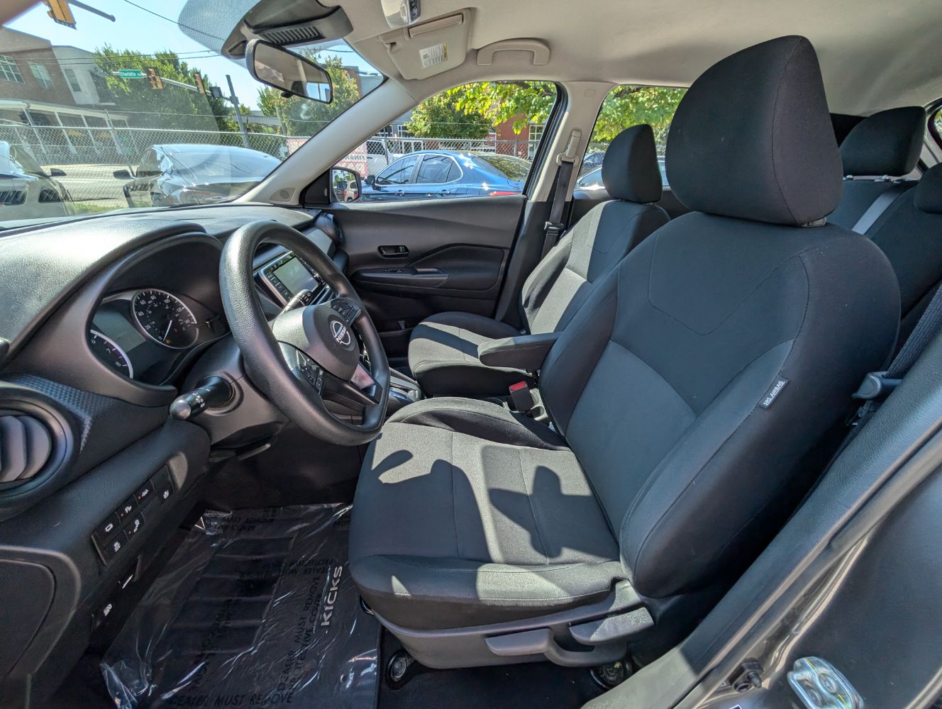 2023 Nissan Kicks S photo 14